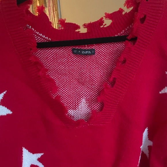 Cropped sweater with stars - Picture 3 of 4